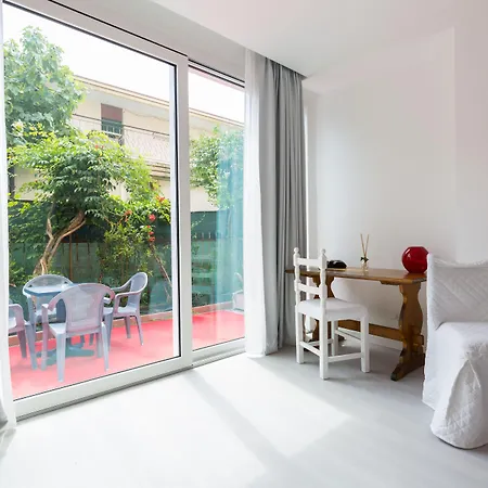 Bianco 3* カヴァッリーノ・トレポルティ